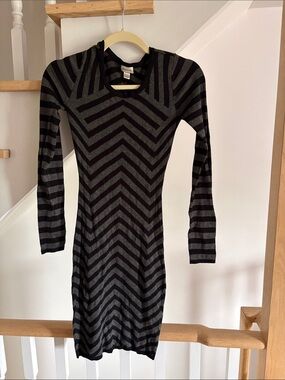 Dynamite Black & Gray Striped Long Sleeve Bodycon Dress